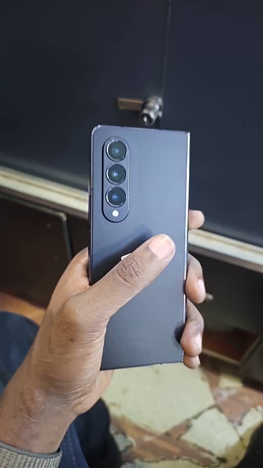 Samsung foldable at Runda Technologies