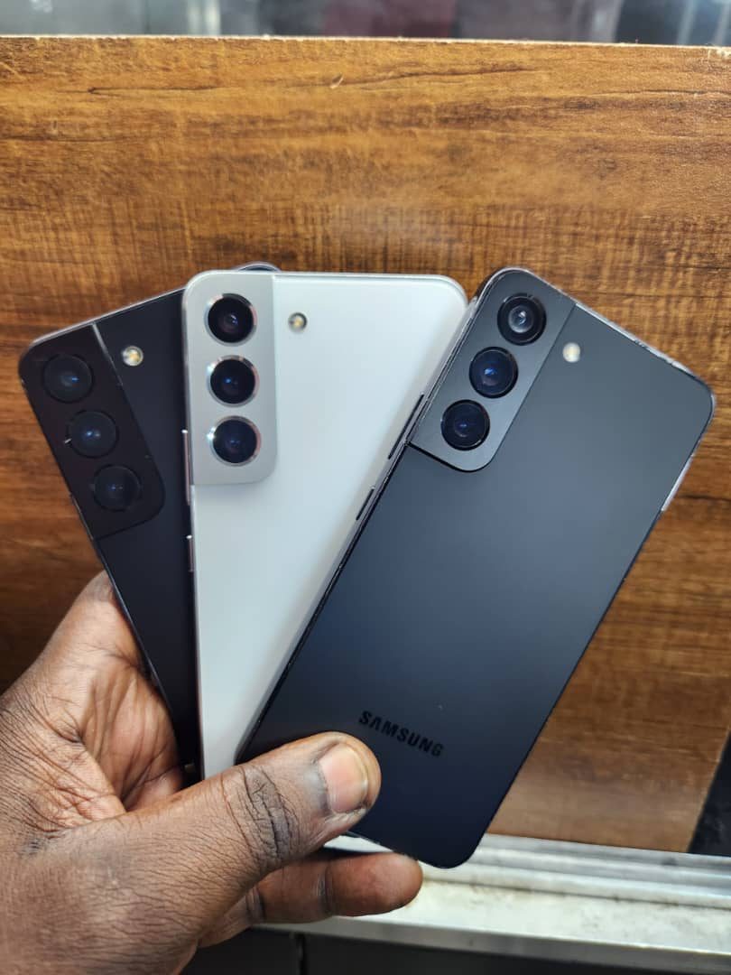 UK-used Samsung phones at Runda Technologies