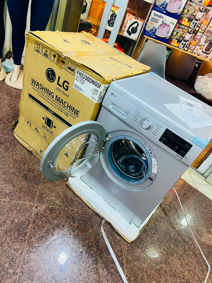 LG washing machine at a Runda shop